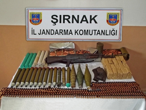 Terör örgütüne Suriye'den silah sevkıyatına darbe