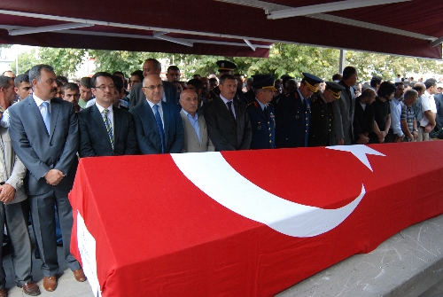 Terör örgütünün şantiyeye saldırısında hayatını kaybeden genç toprağa verildi