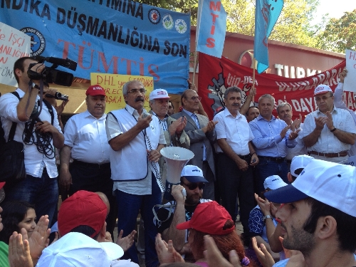 THY'de işten çıkarmaların 104. Gününde Taksim'de eylem