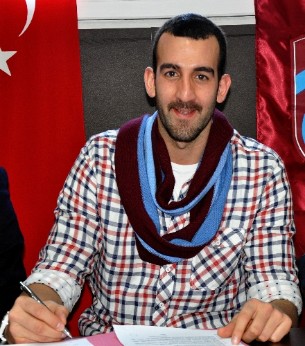 Trabzonspor, Adnan Önder Külçebaş ile sözleşme imzaladı