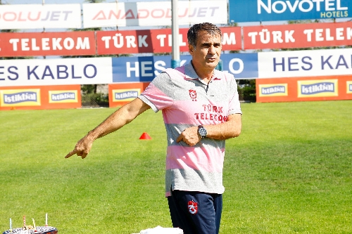 Trabzonspor, Kasımpaşaspor maçı hazırlıklarına başladı