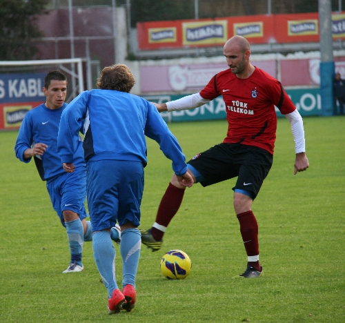 Trabzonspor, özel maçta 1461 Trabzon'u 3-1 yendi