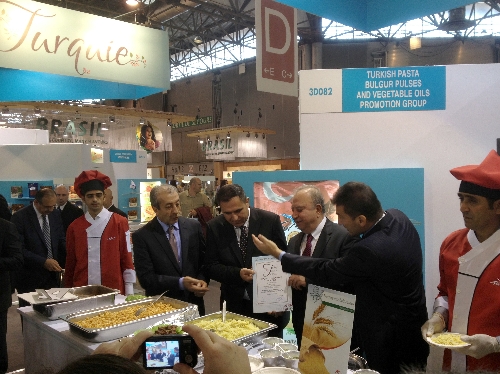 Türk bulguru Paris'te görücüye çıktı, Avrupa ve Uzakdoğulular ilgi gösterdi