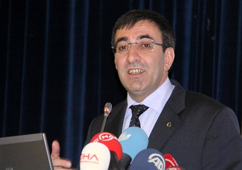 Türkiye, Ar-Ge'ye 9 AB ülkesinden daha fazla yatırım yapıyor