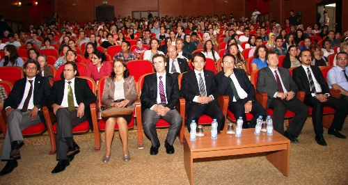 Türkiye'nin ilk sağlık akademisinde ders başladı