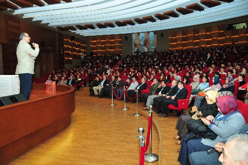 Tuzla Belediyesi'nden öğrencilere sigaranın zararları semineri