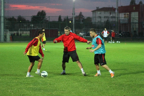 Tüzün: Taraftarımızın desteği ile Fenerbahçe'yi yeneceğiz