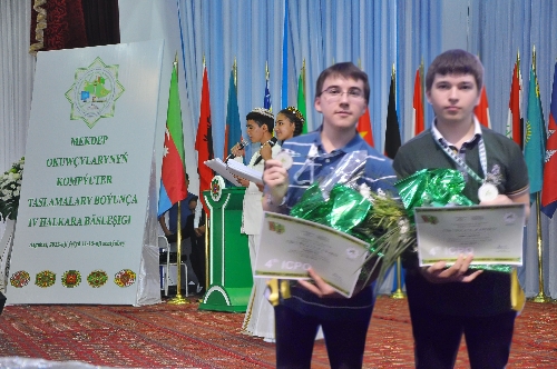 Ufuk Lisesi öğrencilerinden gümüş madalya