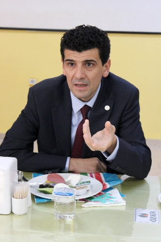 Uşak'ta kamu hastanelerinin başına Uzm. Dr. Atlı getirildi