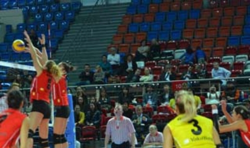 Vakıfbank: 3 - Bakırköy Belediyesi Yeşilyurt: 0