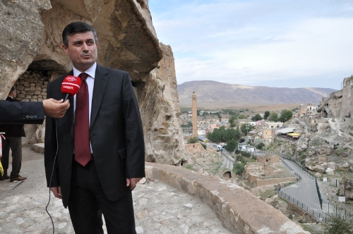 Vali Arslan Hasankeyf'i ziyaret etti