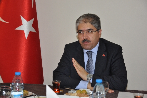 Vali Çınar: Esnaf kepenk kapatmadan rahatsız