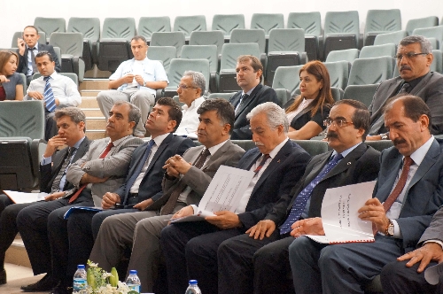 Vali Coş: İstihdam için mesleki eğitim kurulları verimli çalışmalı