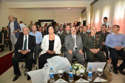 Vali Coş: Şehitlik nesiller boyu taşınacak bir şereftir