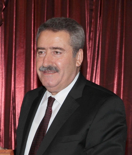 Vali Kıraç: Dikili Belediye Başkanı konusunda prosedürü uyguluyoruz