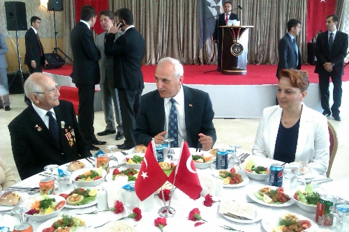 Vali Mutlu, gazileri ağırladı