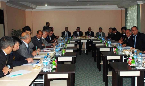 Vali Özçimen: Vatandaşın kışın yolda kalmaması için ne gerekiyorsa yapacağız