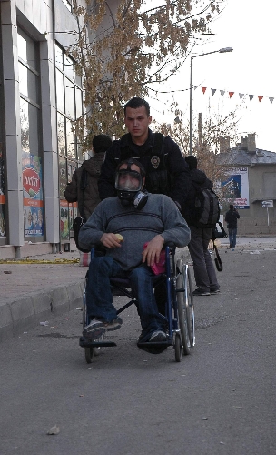 Van'da polis vatandaş dayanışması ödül getirdi