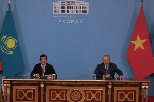 Vietnam Devlet Başkanı Astana'da