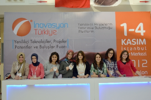 Yıldırım Koleji ekibi, inovasyon fuarını ziyaret etti