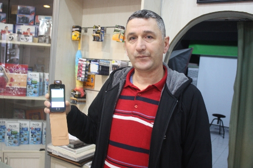 Yıllık aidatı isteyince, banka kredi kartı borcunu tek seferde istedi