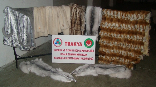 Yolcu otobüsünde gümrük kaçağı servet çıktı