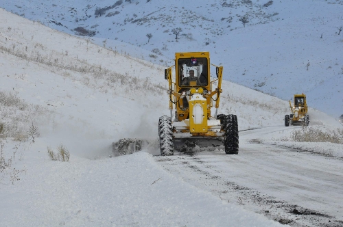 Yozgat'ta 54 köy yolu ulaşıma kapandı