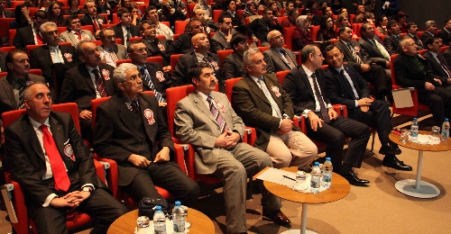 Yrd. Doç. Dr. Yılmaz: Lütfen sevgimizi esirgemeyip birbirimizi önemseyelim