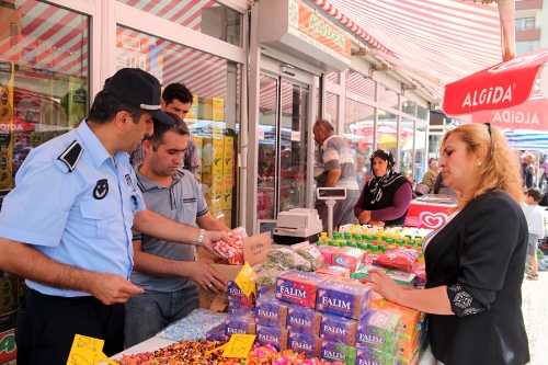 Zabıta ihbar hattına 3 bin 21 ihbar geldi zabıtalar kolları sıvadı