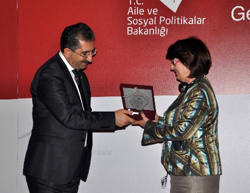 Zahteroğulları: Yaşlı ve engellilere ayırdığımız kaynak 19 milyar lirayı aştı