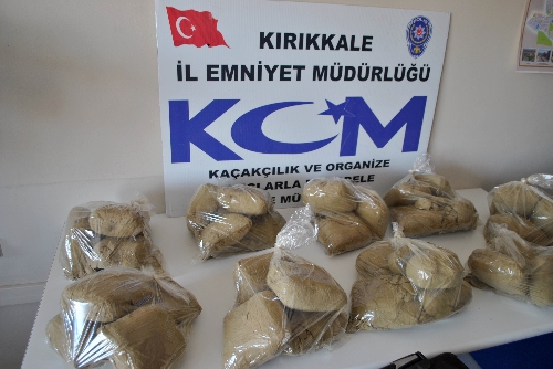 Zehir tacirlerine bayram operasyonu: 4 gözaltı
