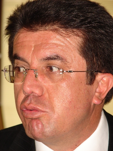 Zeybekci: Muhalefet büyükşehire at gözlüğü ile baktı