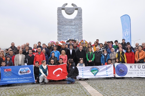 Zigana Dağı'nda hayatını kaybeden 10 dağcı anıldı